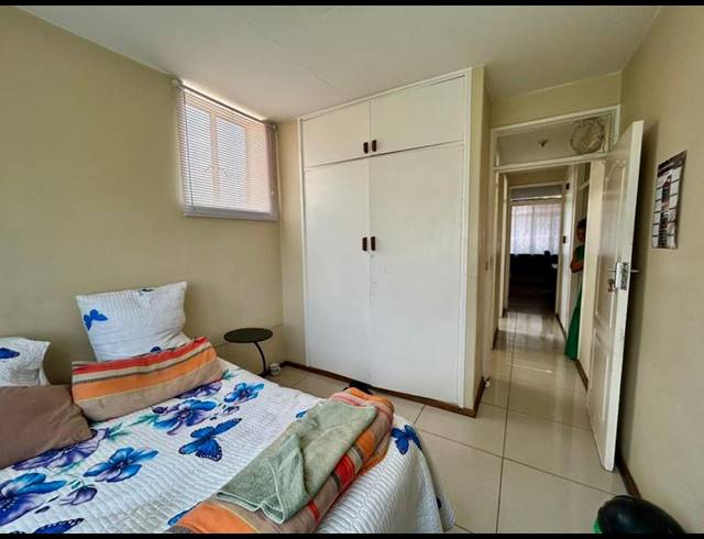 3 BEDROOM APARTMENT FOR SALE IN SUNNYSIDE